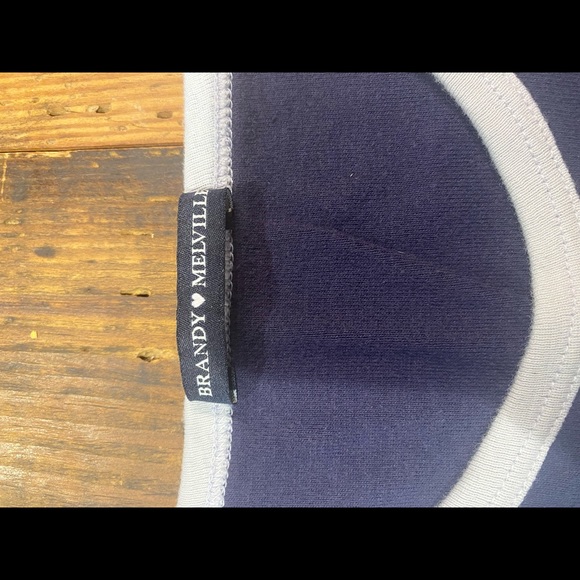 BRANDY MELVILLE shirt - Picture 3 of 5